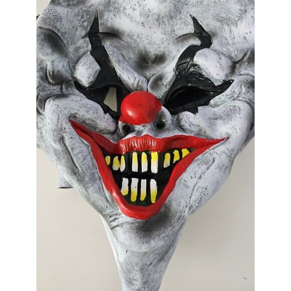 Halloween Scary Evil Clown Pull On Mask - Picture 2 of 4